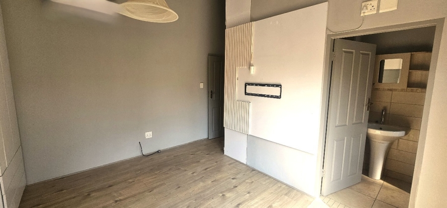3 Bedroom Property for Sale in Waterval East North West